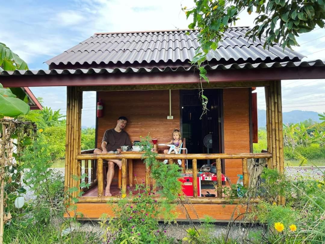 Nana Bungalows Ban Tan Стая снимка